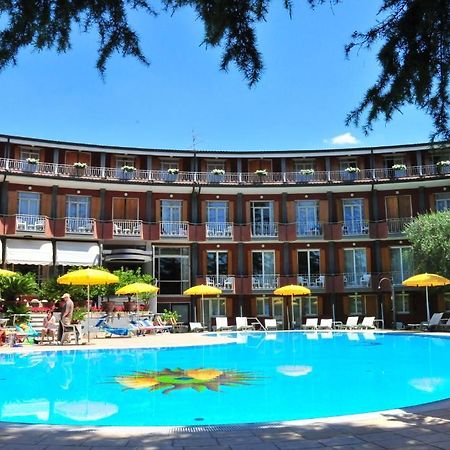 Hotel Continental Garda  Exterior foto